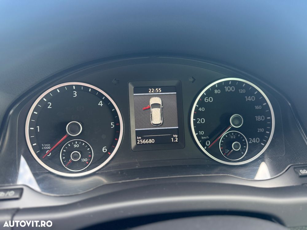 Volkswagen Tiguan 2.0 TDI DPF BlueMotion Technology Exclusive - 12