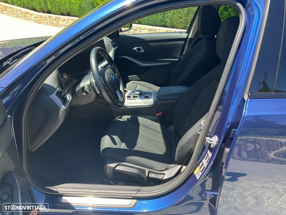 BMW 330 e Aut. - 9
