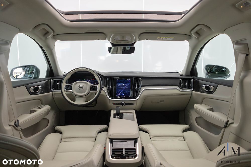 Volvo V60 Cross Country B4 D AWD Geartronic - 13