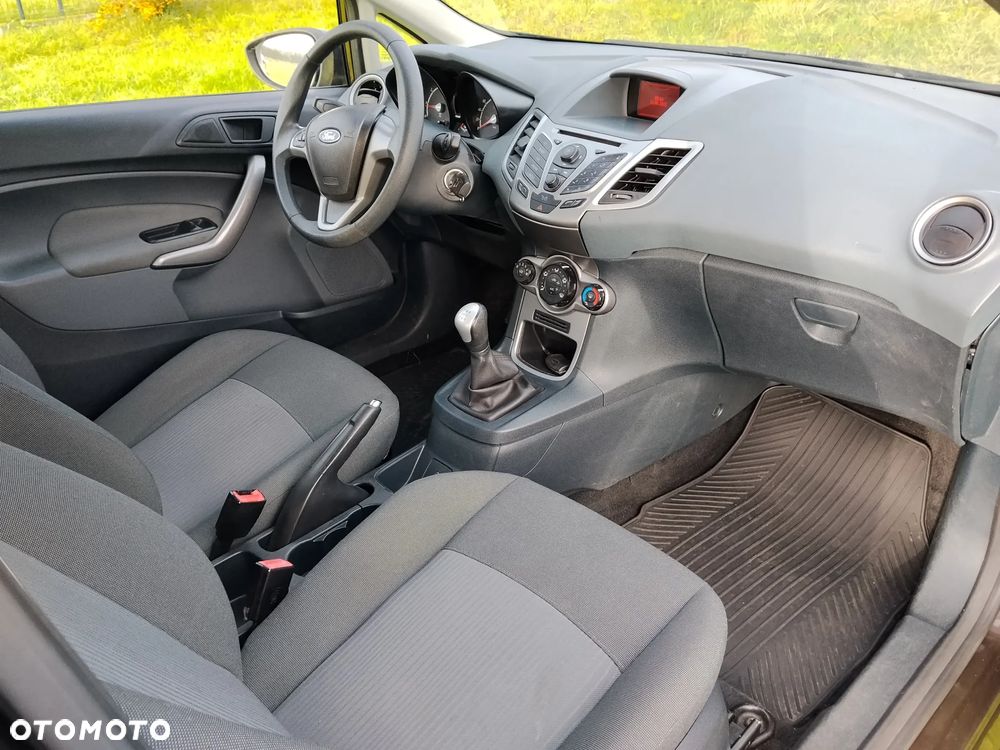 Ford Fiesta 1.25 Trend - 25