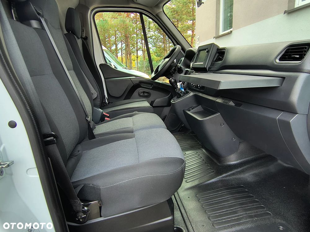 Renault MASTER 2.3 CDTI 136KM L3h2 - 17