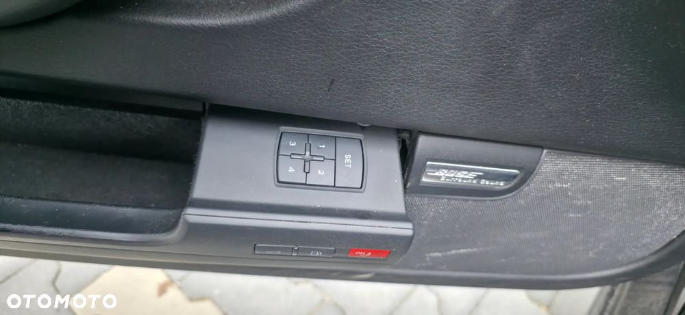 Audi A8 4.2 FSI Quattro - 21