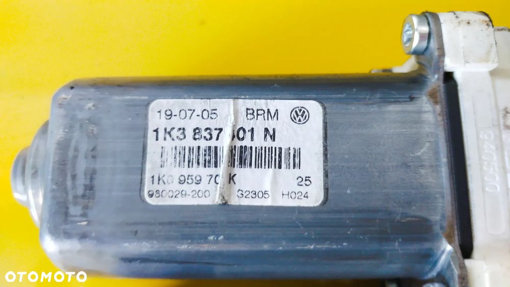 Silniczek szyby  VW 1K383701N - 2