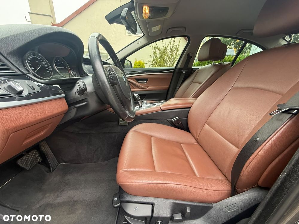 BMW Seria 5 520d - 15