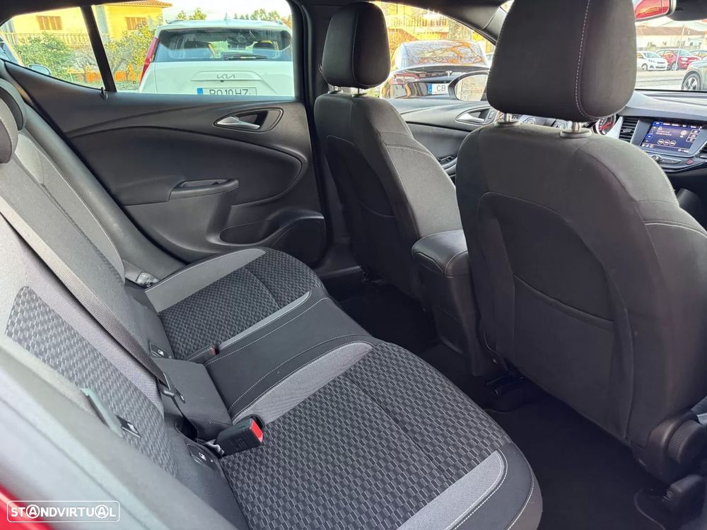 Opel Astra 1.2 T GS Line - 13