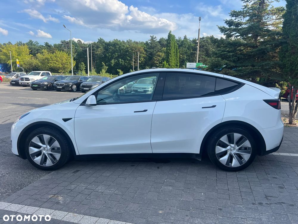 Tesla Model Y RWD - 6