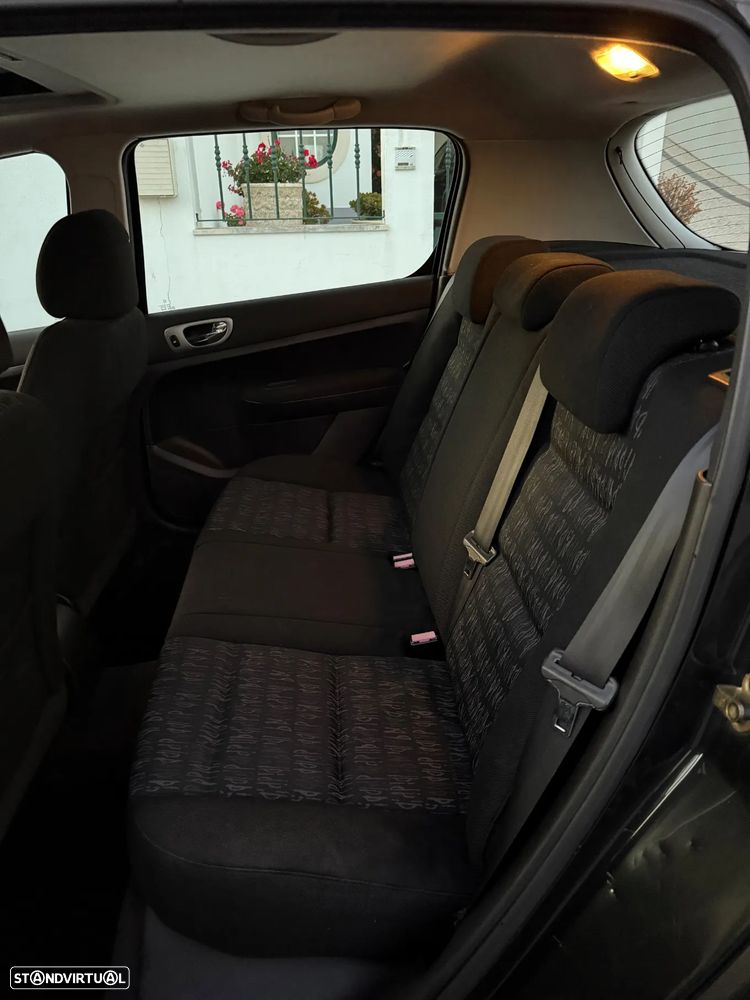 Peugeot 307 1.4 HDi Premium - 15