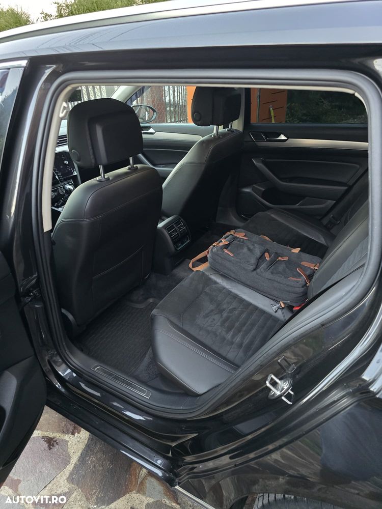 Volkswagen Passat Variant 2.0 TDI DSG 4Motion Highline - 9