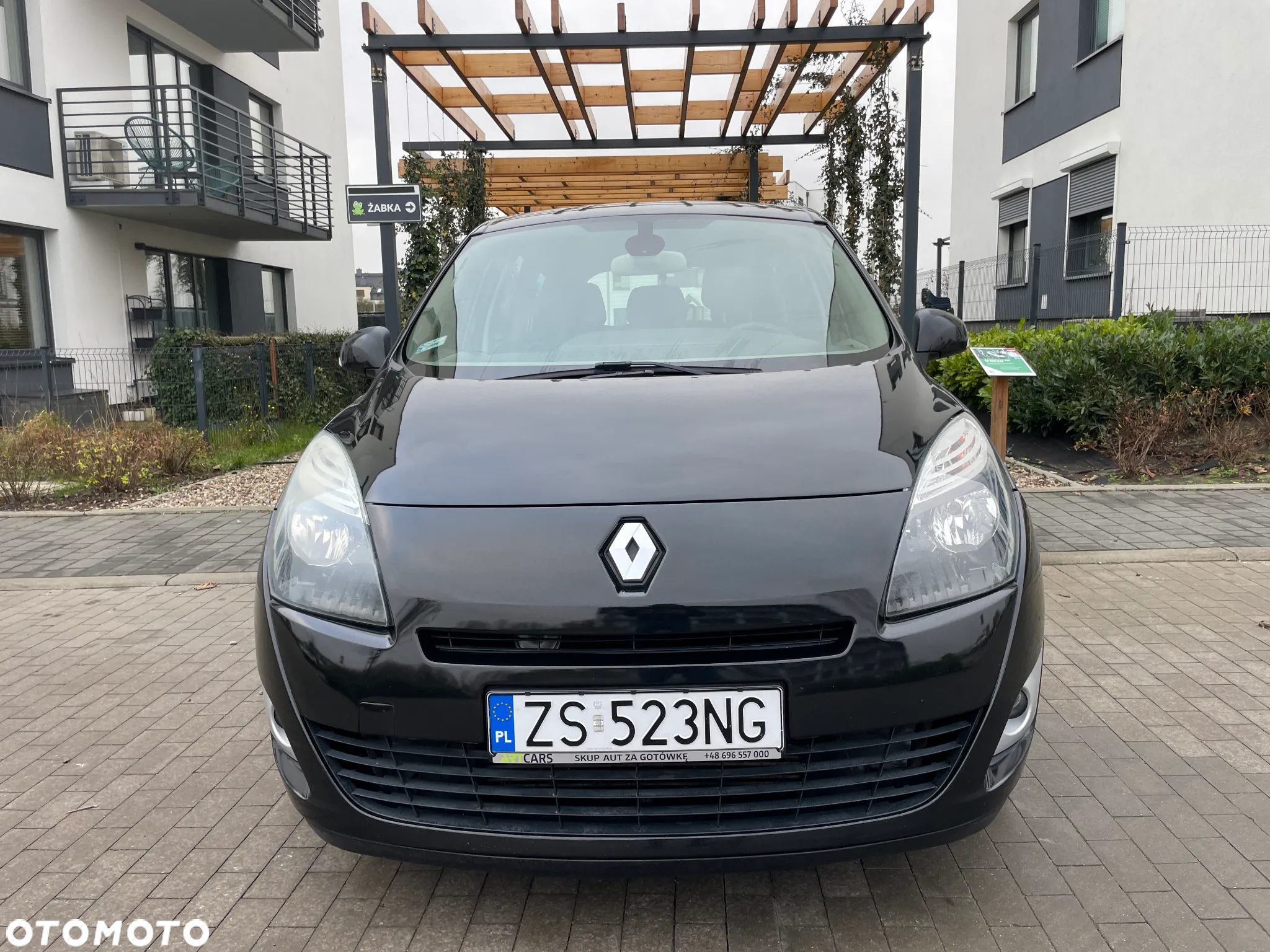 Renault Grand Scenic Gr 1.9 dCi Bose Edition - 11