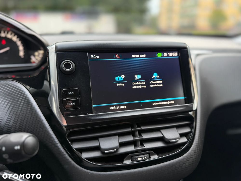 Peugeot 2008 1.2 PureTech Allure S&S - 39