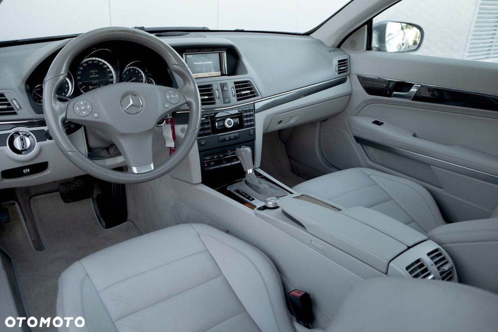 Mercedes-Benz Klasa E 350 CGI BlueEff - 21