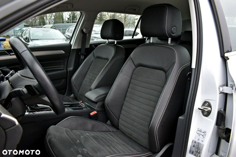 Volkswagen Passat - 11