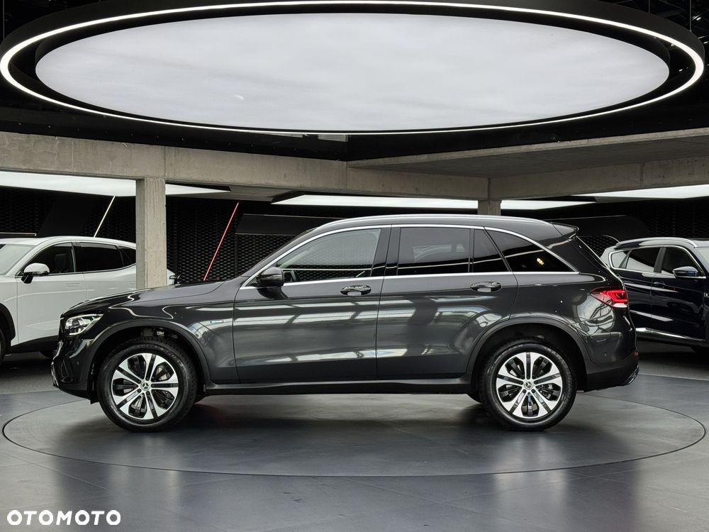 Mercedes-Benz GLC 300 e 4-Matic Business Edition - 3