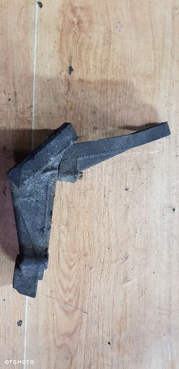 MERCEDES SPRINTER W 901 2.2 CDI ŁAPA SILNIKA A6112230303 - 2