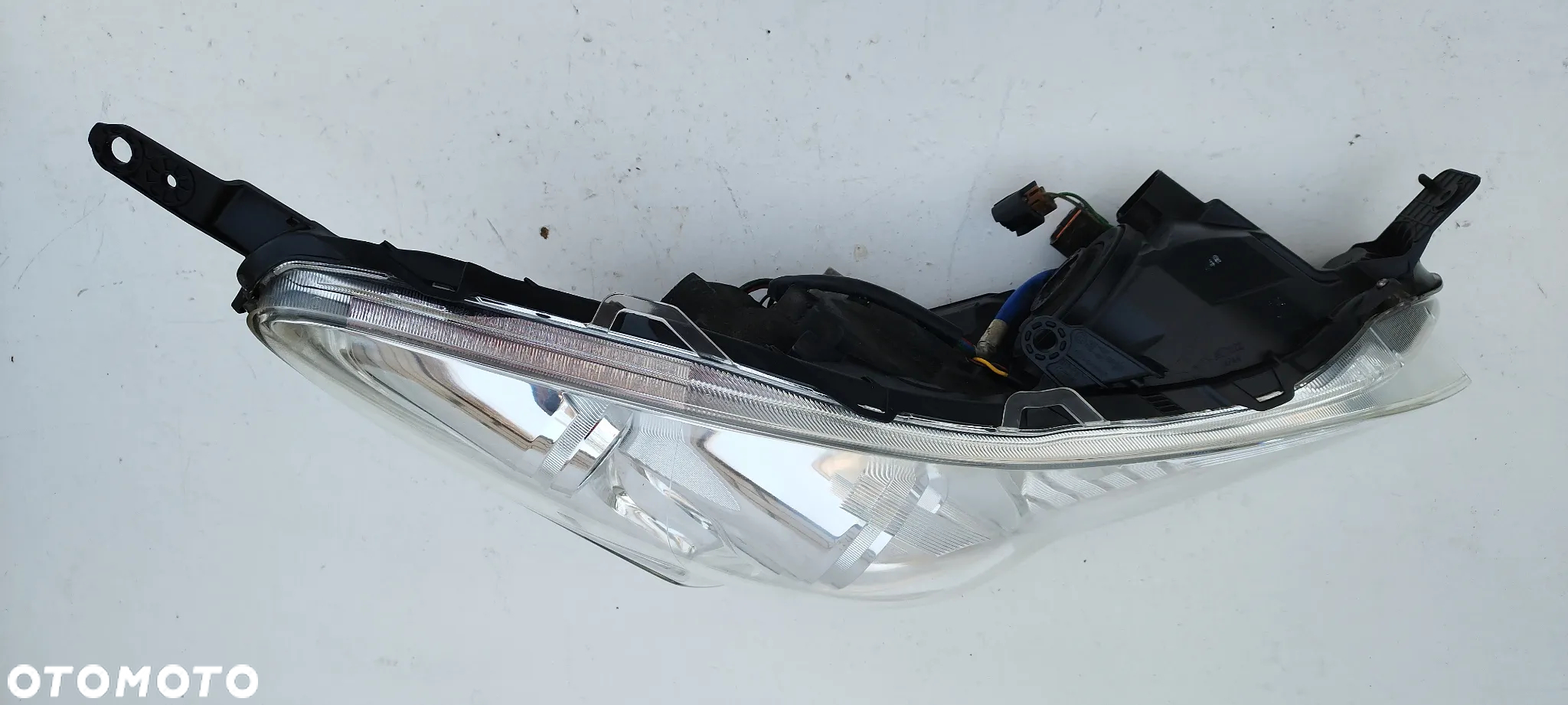 Subaru Legacy Outback 2009-2015 Xenon Lewa Prawa Oryginał - 6