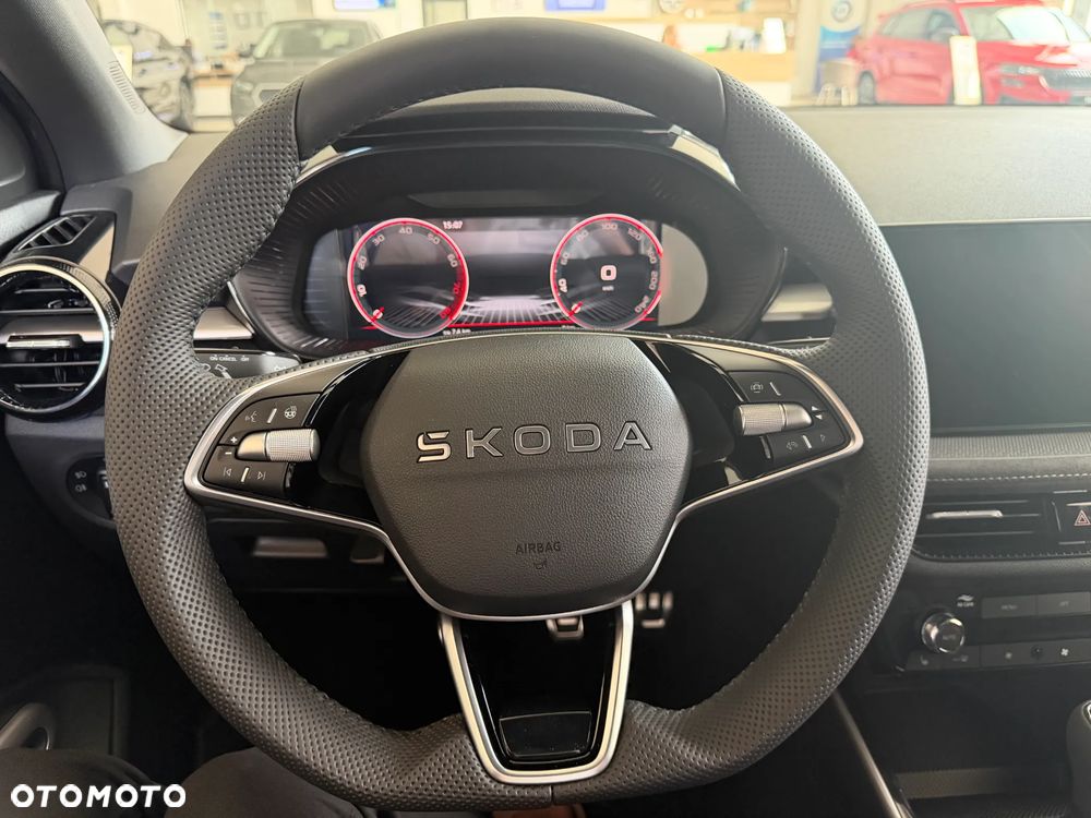Skoda Fabia 1.0 TSI Monte Carlo - 10