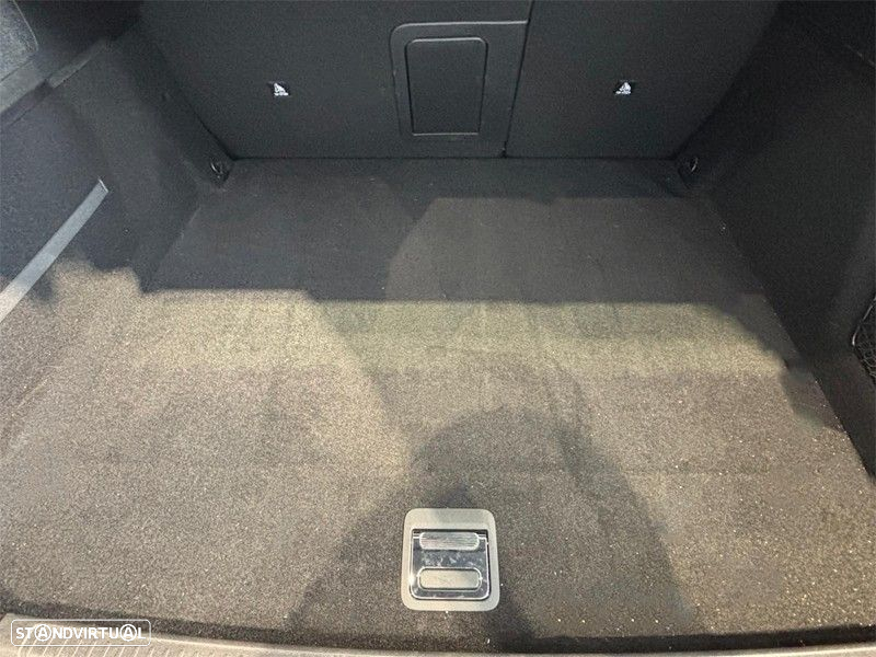 Peugeot 408 1.6 Hybrid Allure e-EAT8 - 5