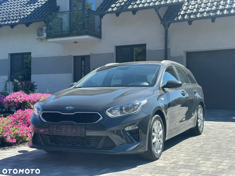 Kia Ceed - 1
