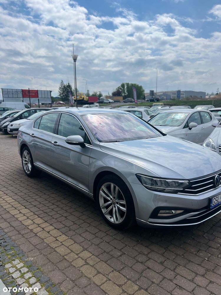 Volkswagen Passat - 2