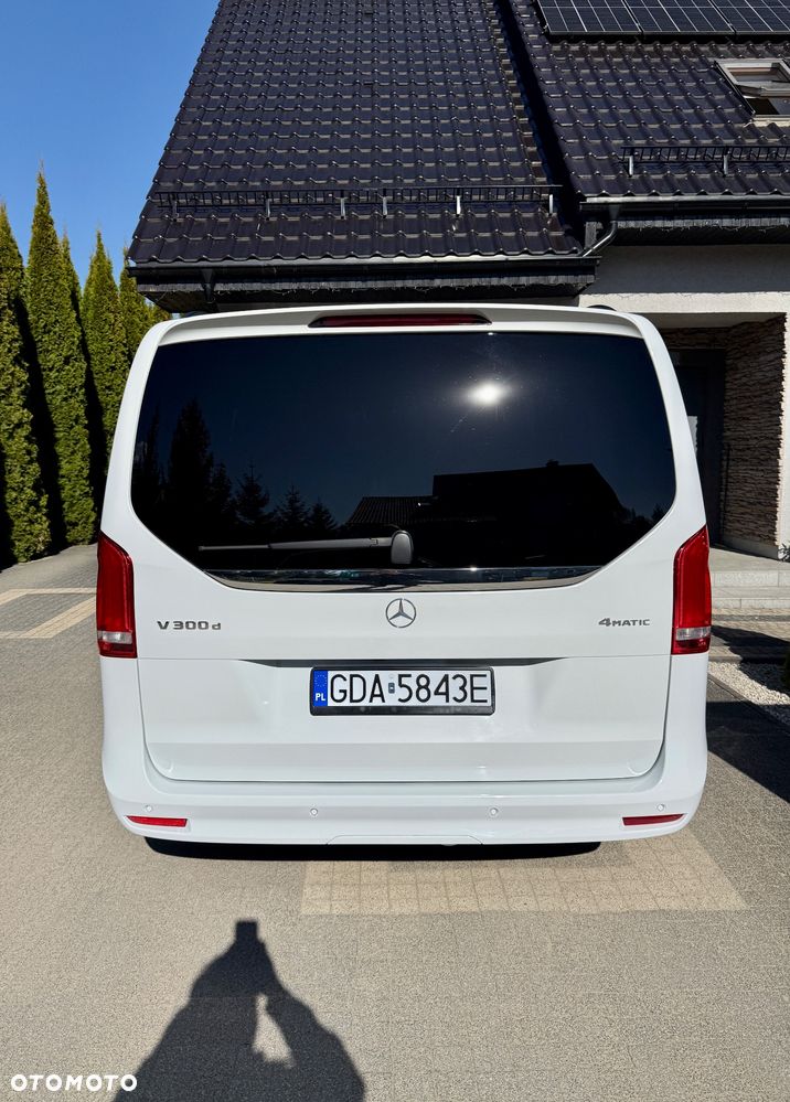 Mercedes-Benz Klasa V - 6