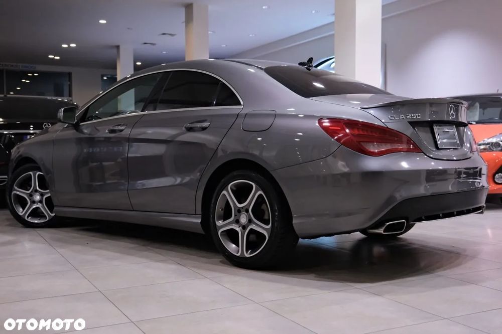 Mercedes-Benz CLA - 9