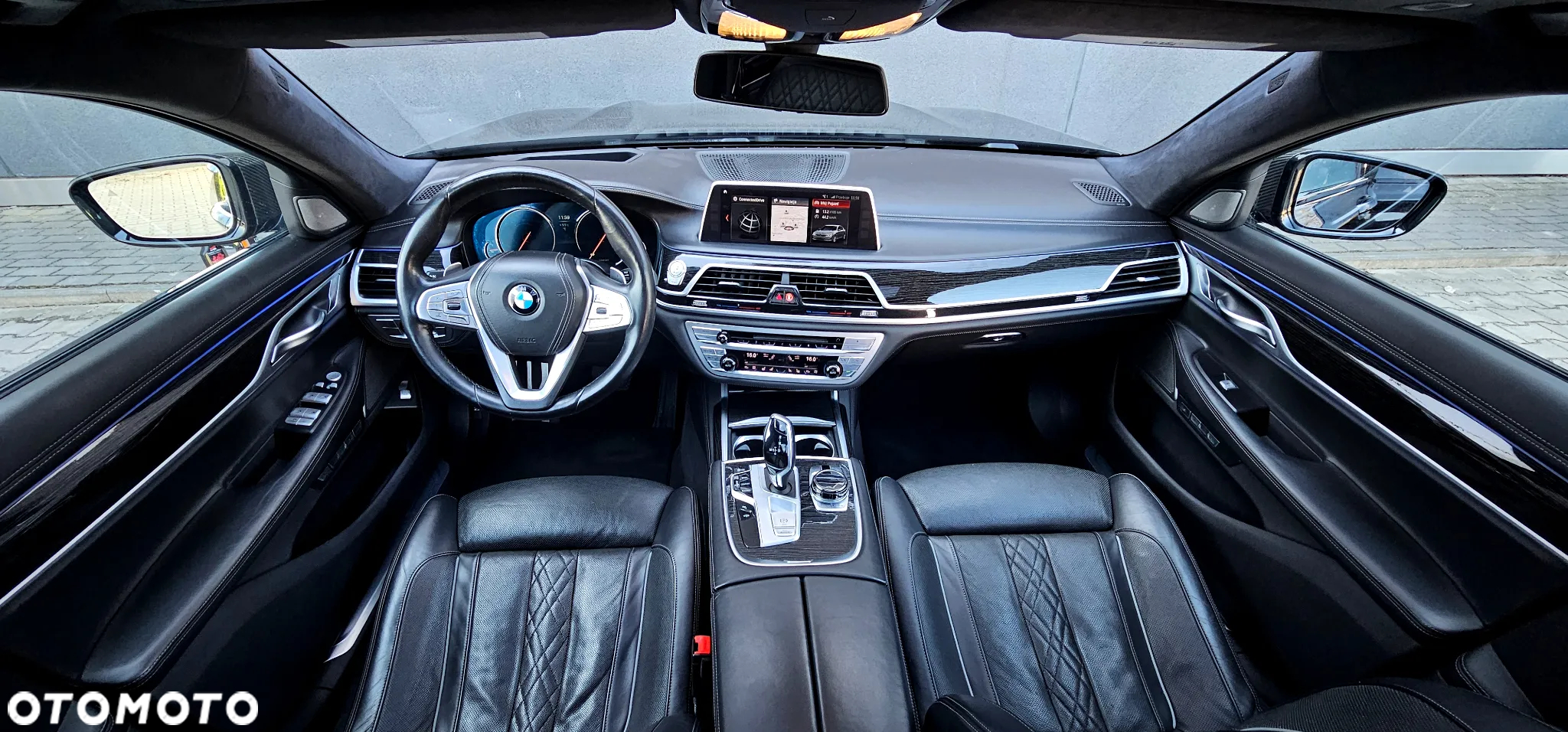 BMW Seria 7 750i xDrive - 13