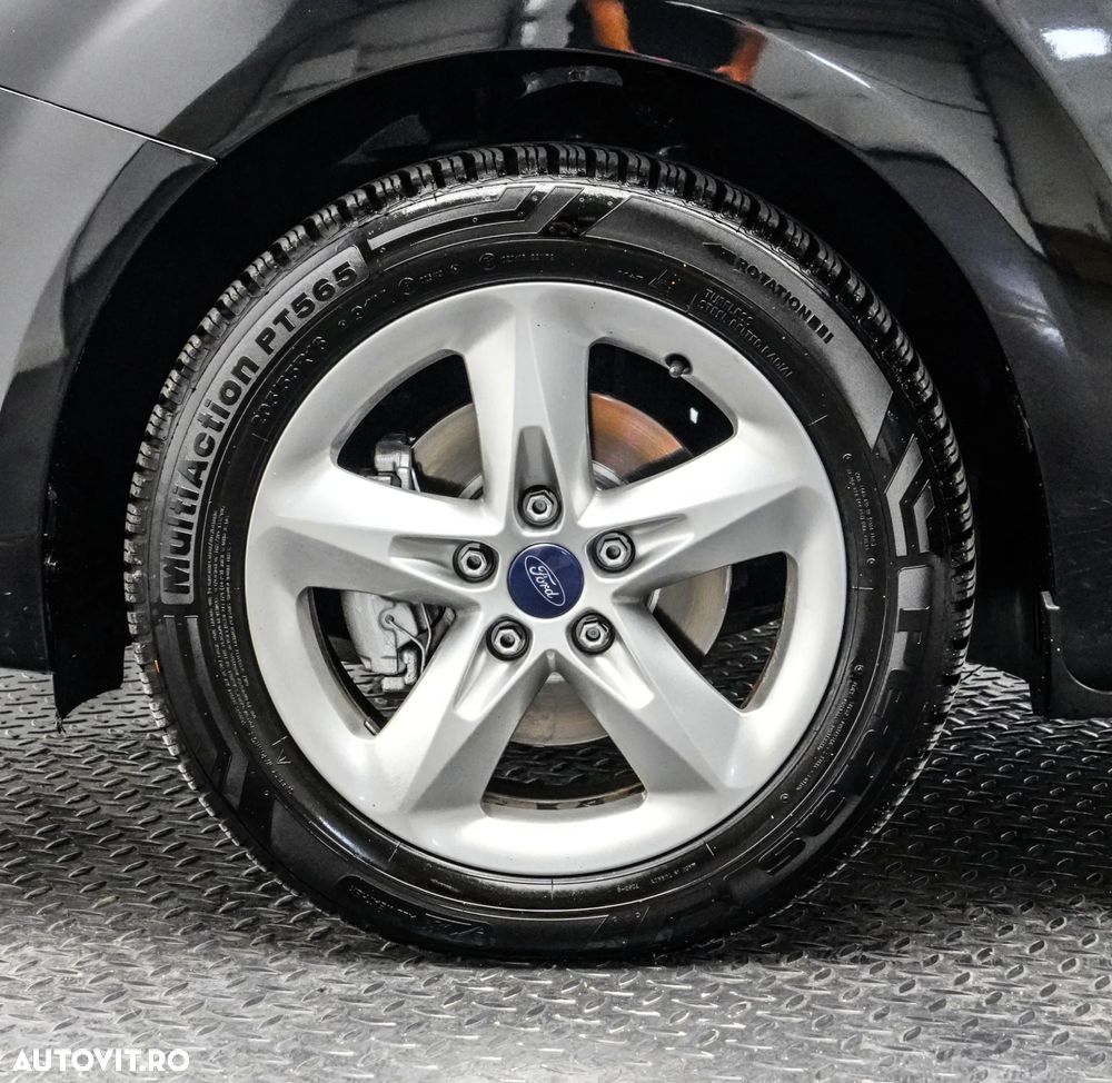 Ford Focus - 16