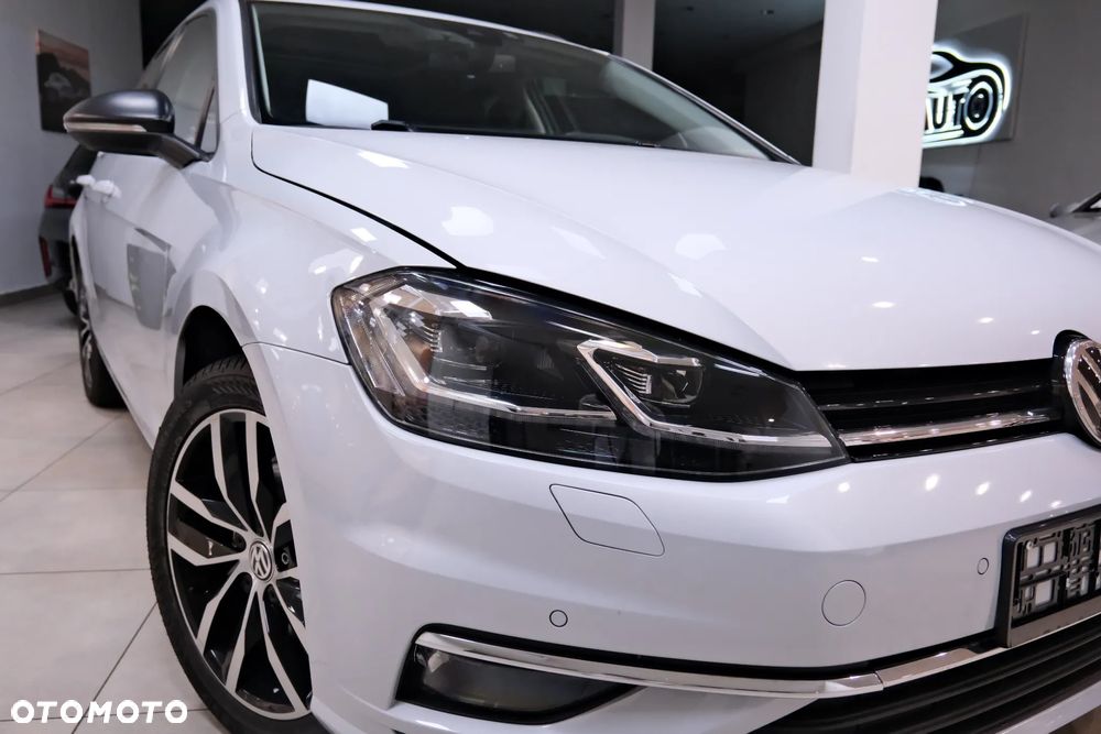 Volkswagen Golf 2.0 TSI OPF DSG R-Line - 4