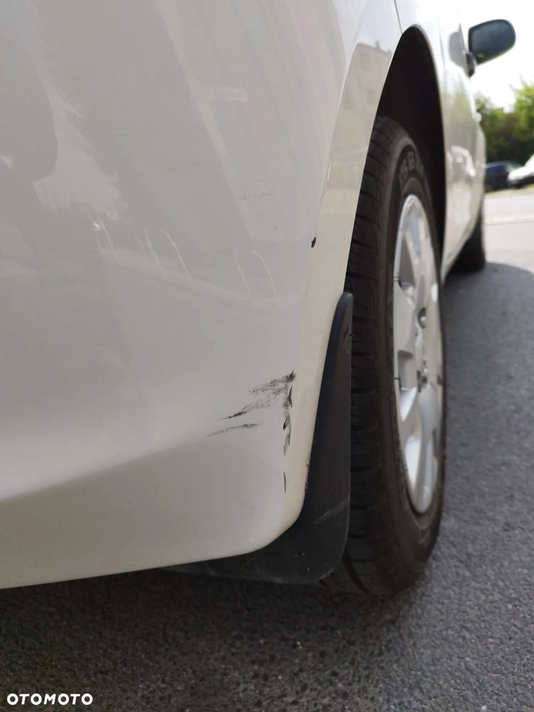 Hyundai i20 1.1 CRDi Classic + - 6