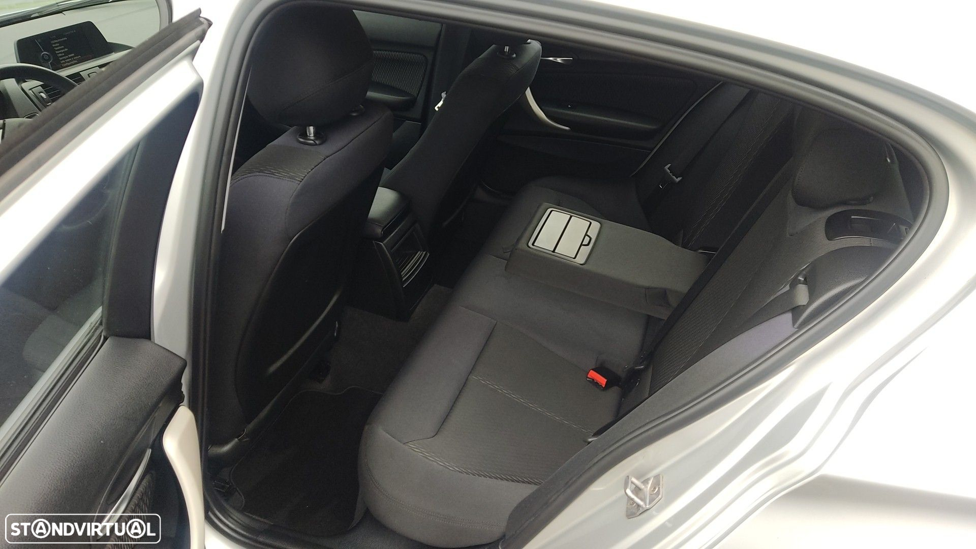 BMW 116 d EfficientDynamics Edition - 18