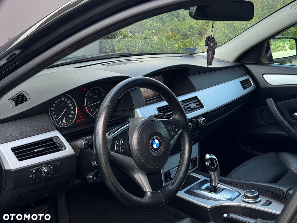 BMW Seria 5 535d - 16