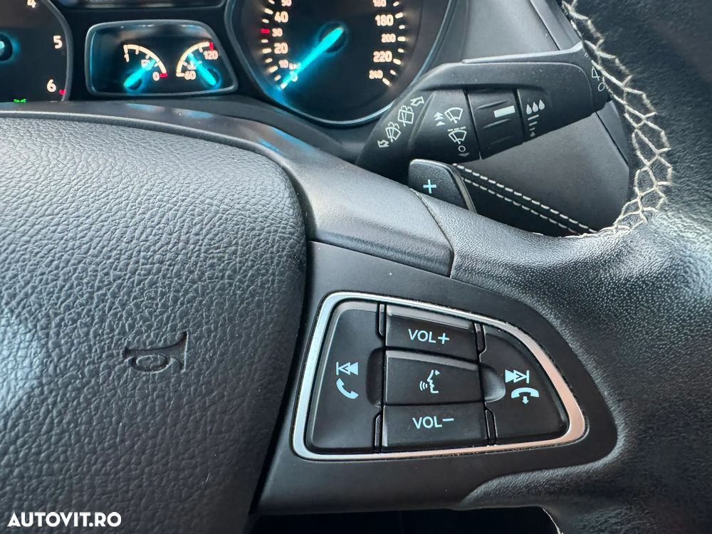 Ford Kuga 2.0 TDCi 4x4 Aut. Vignale - 27