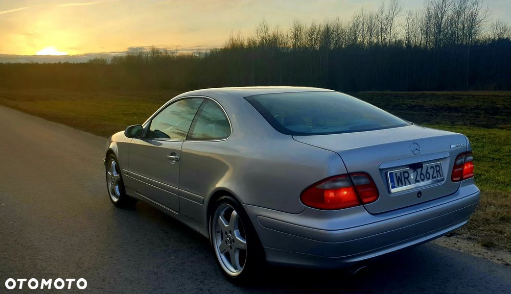 Mercedes-Benz CLK - 6