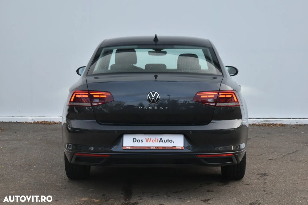 Volkswagen Passat 2.0 TDI DSG Comfortline - 8