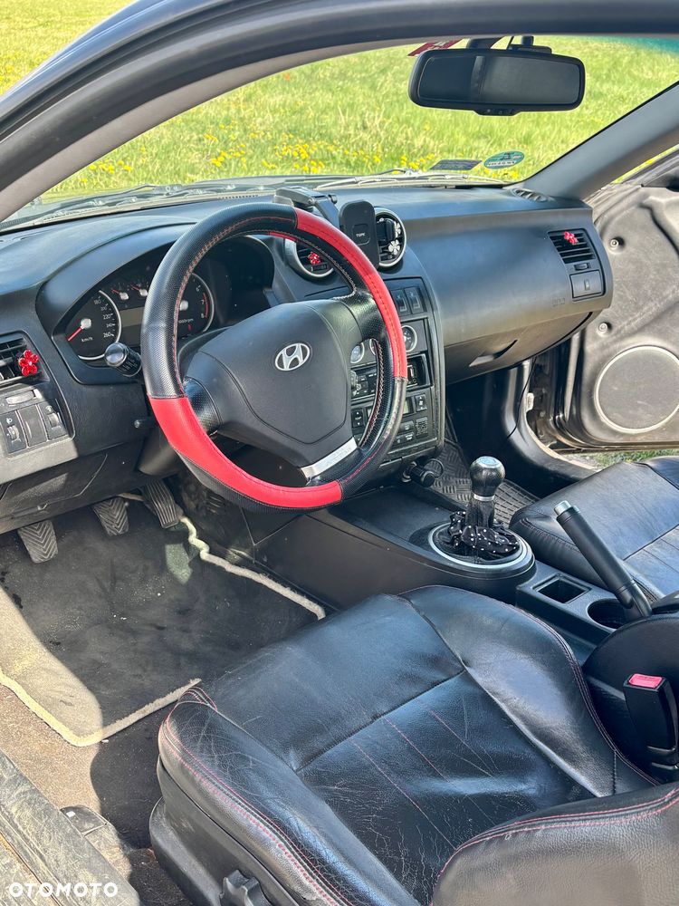Hyundai Coupe - 24