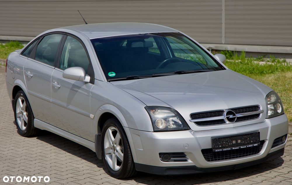 Opel Vectra 2.2 CDX - 12