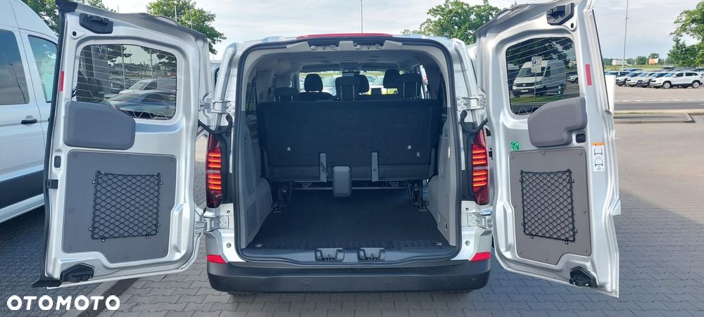 Volkswagen Caravelle - 14