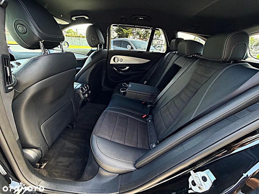 Mercedes-Benz Klasa E 300 de 4Matic 9G-TRONIC AMG Line - 20