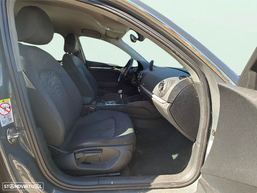 Audi A3 Sportback 1.6 TDI Sport - 15