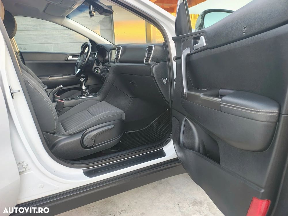 Kia Sportage 1.7 CRDI 2WD Dream-Team Edition - 15
