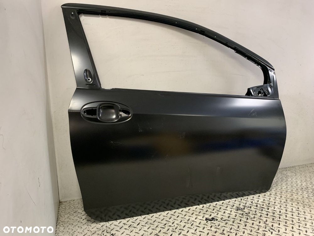 NOWE ORYGINALNE DRZWI PRAWY PRZÓD PRAWE PRZEDNIE TOYOTA YARIS III 3 12-20 3D 3DRZWI - 4