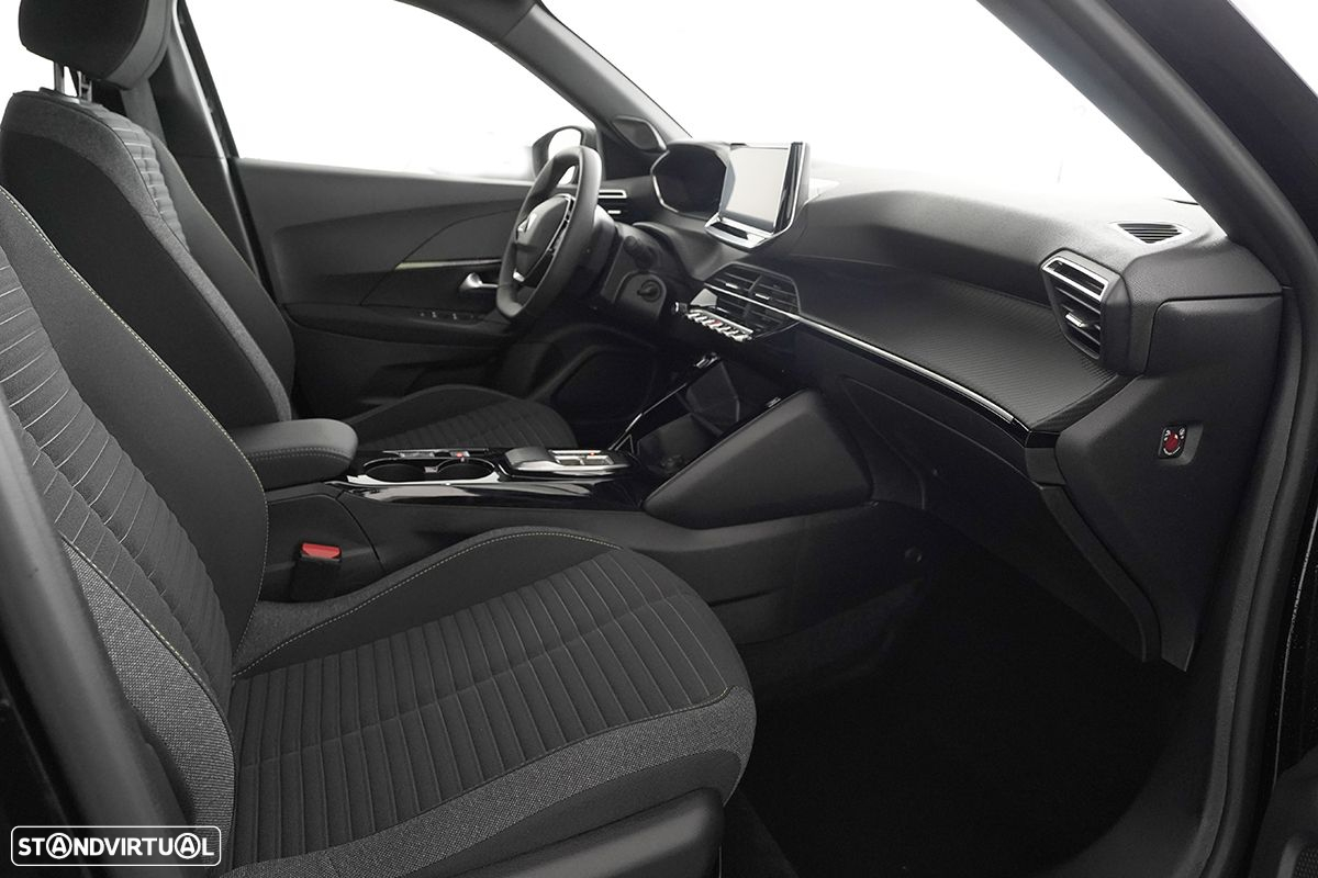Peugeot e-2008 54 kWh Active - 22