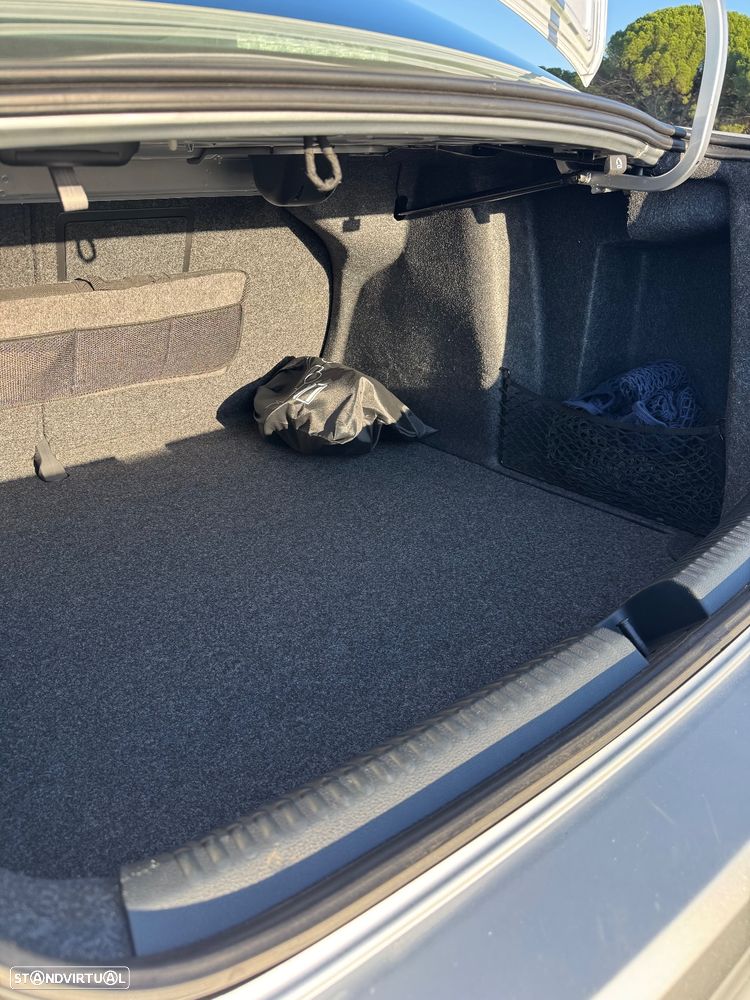 VW Jetta 1.2 TSi Comfortline - 13