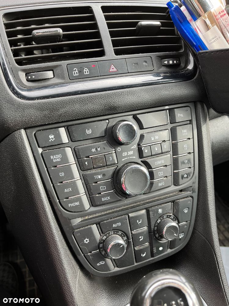 Opel Meriva - 10