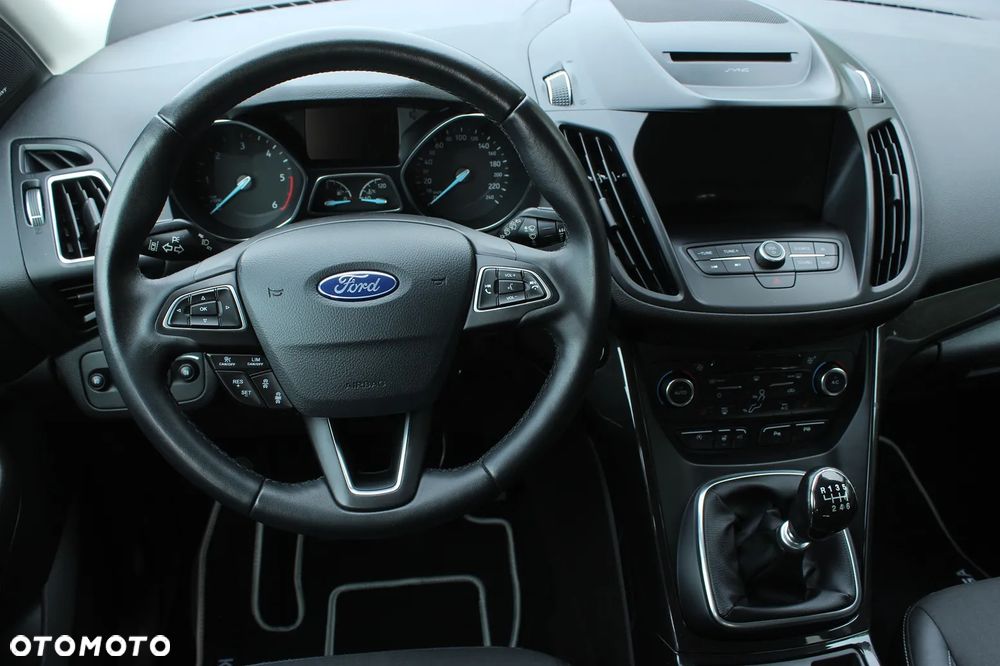 Ford Kuga - 21