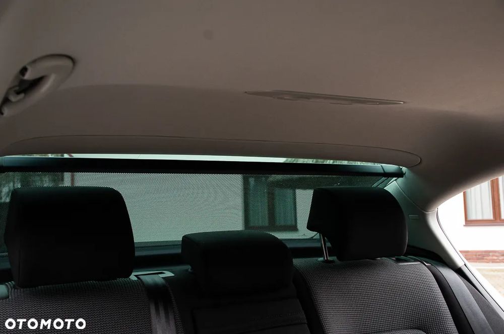 Volkswagen Passat 2.0 Blue TDI SCR Highline - 27