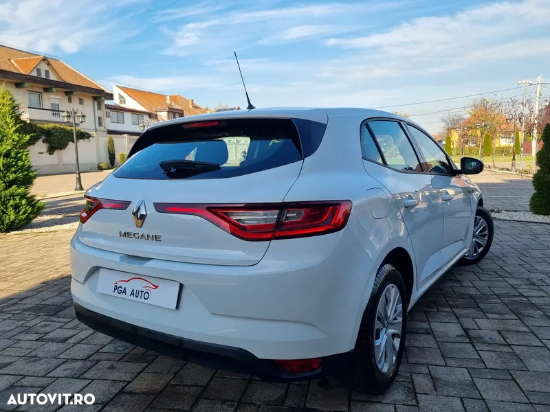 Renault Megane BLUE dCi Business - 4