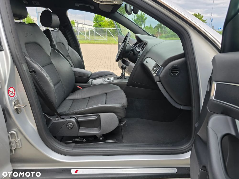 Audi A6 Avant 2.4 quattro - 14