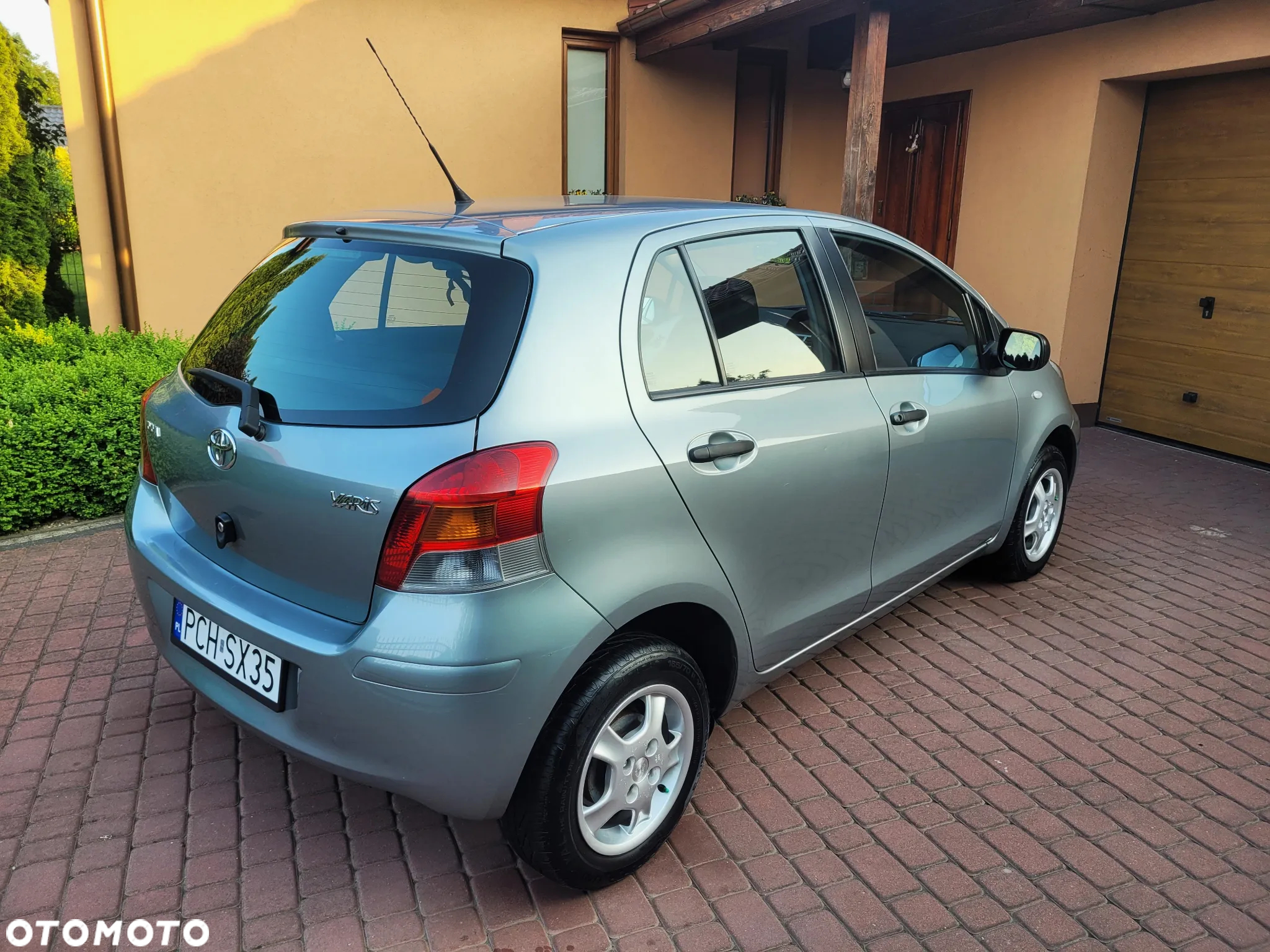 Toyota Yaris 1.0 Luna - 6