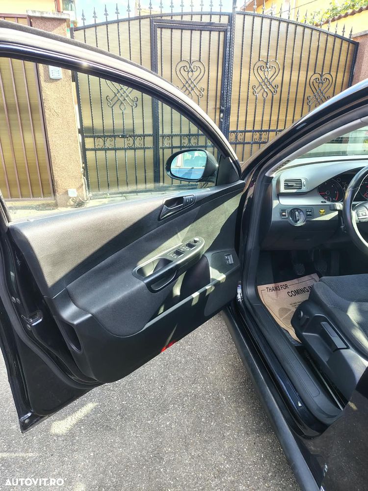 Volkswagen Passat 1.6 TDI DPF BlueMotion - 13